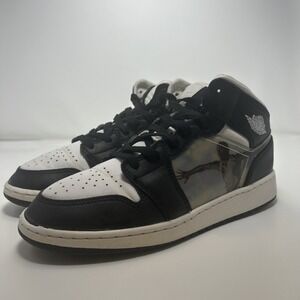 Nike Air Jordan 1 Mid 'Hologram' Basketball Sneakers (GS) 6Y Wmns 7.5 DR9495-001
